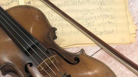 One man and his violin… in the world of technology